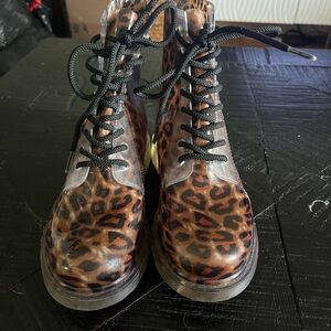 Qupid Leopard Print Lace-Up Combat Rain Boots Size 6 Women’s EUC